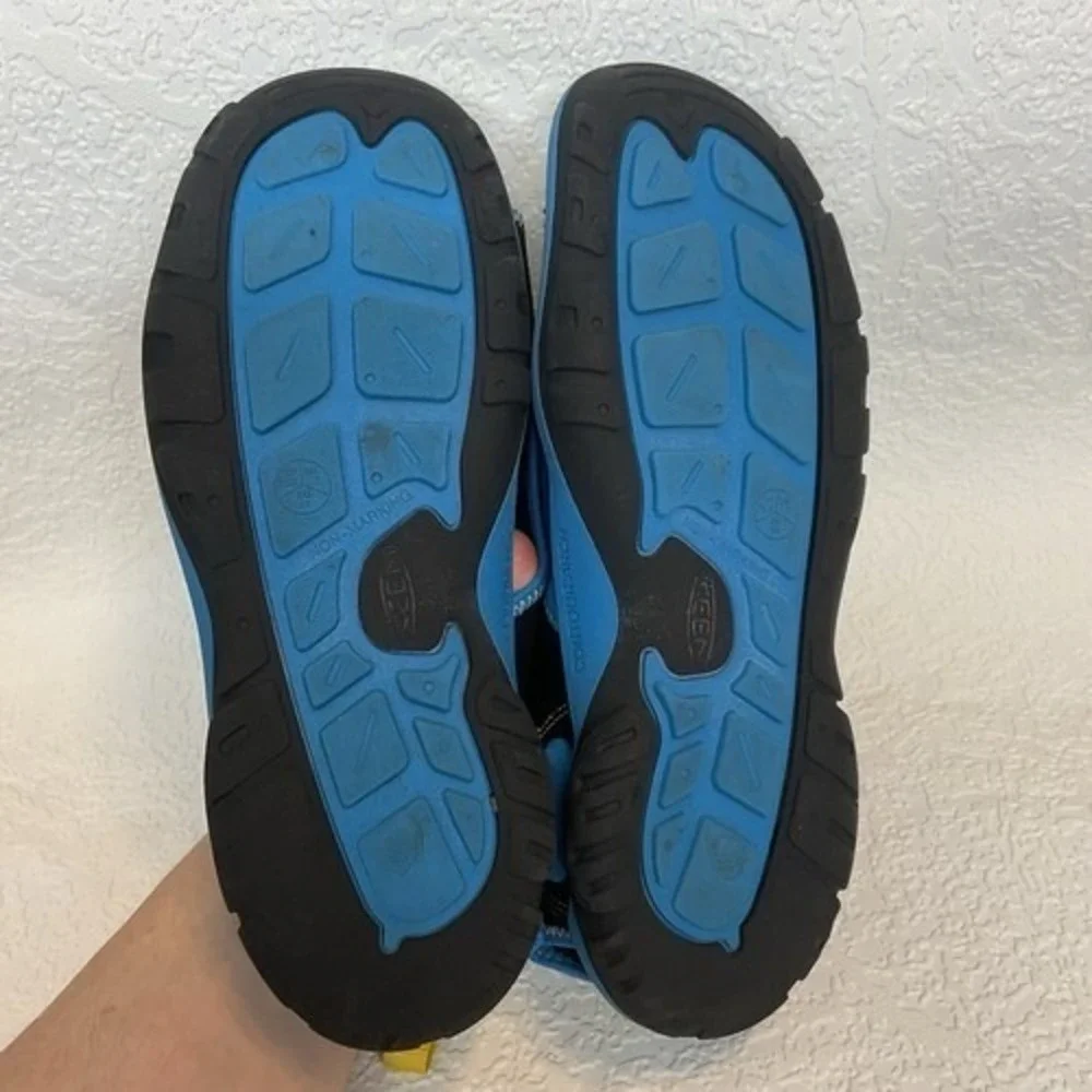 Keen Knotch‎ River 2 Strap Waterproof Outdoor Water Sandal Men 7 China Polyester